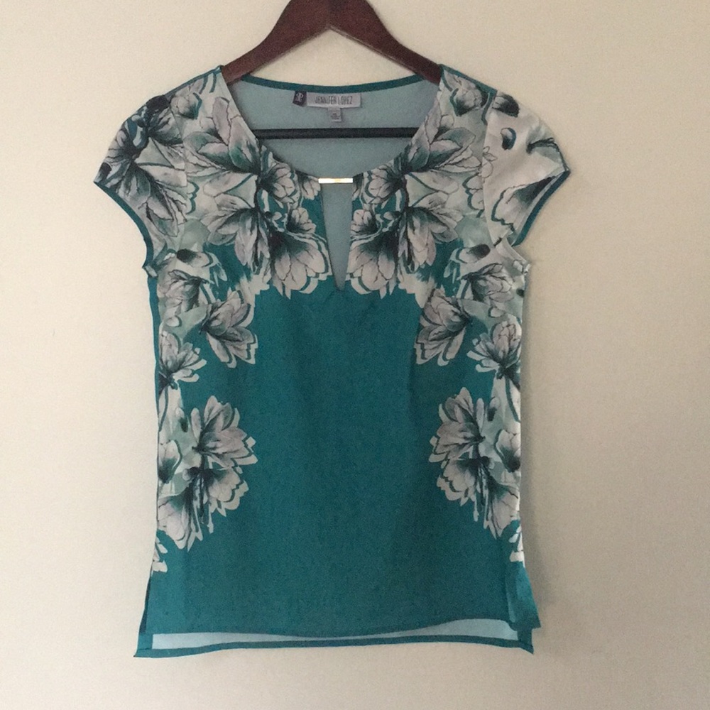 Flowered, Cap Sleeve Jennifer Lopez Top